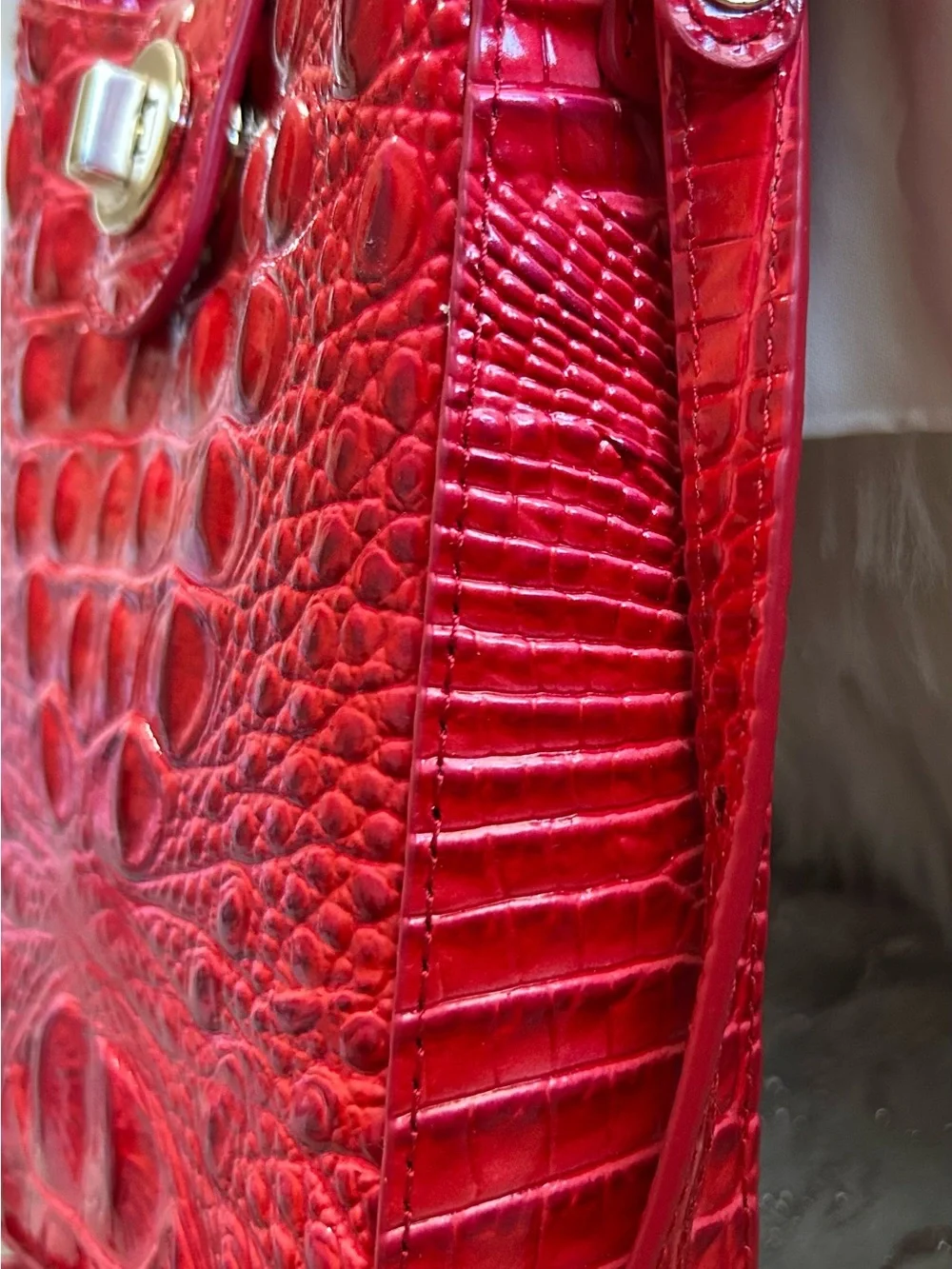 NWT Brahmin, Sm Sriracha Red Melbourne Marley Croco-Embossed Crossbody